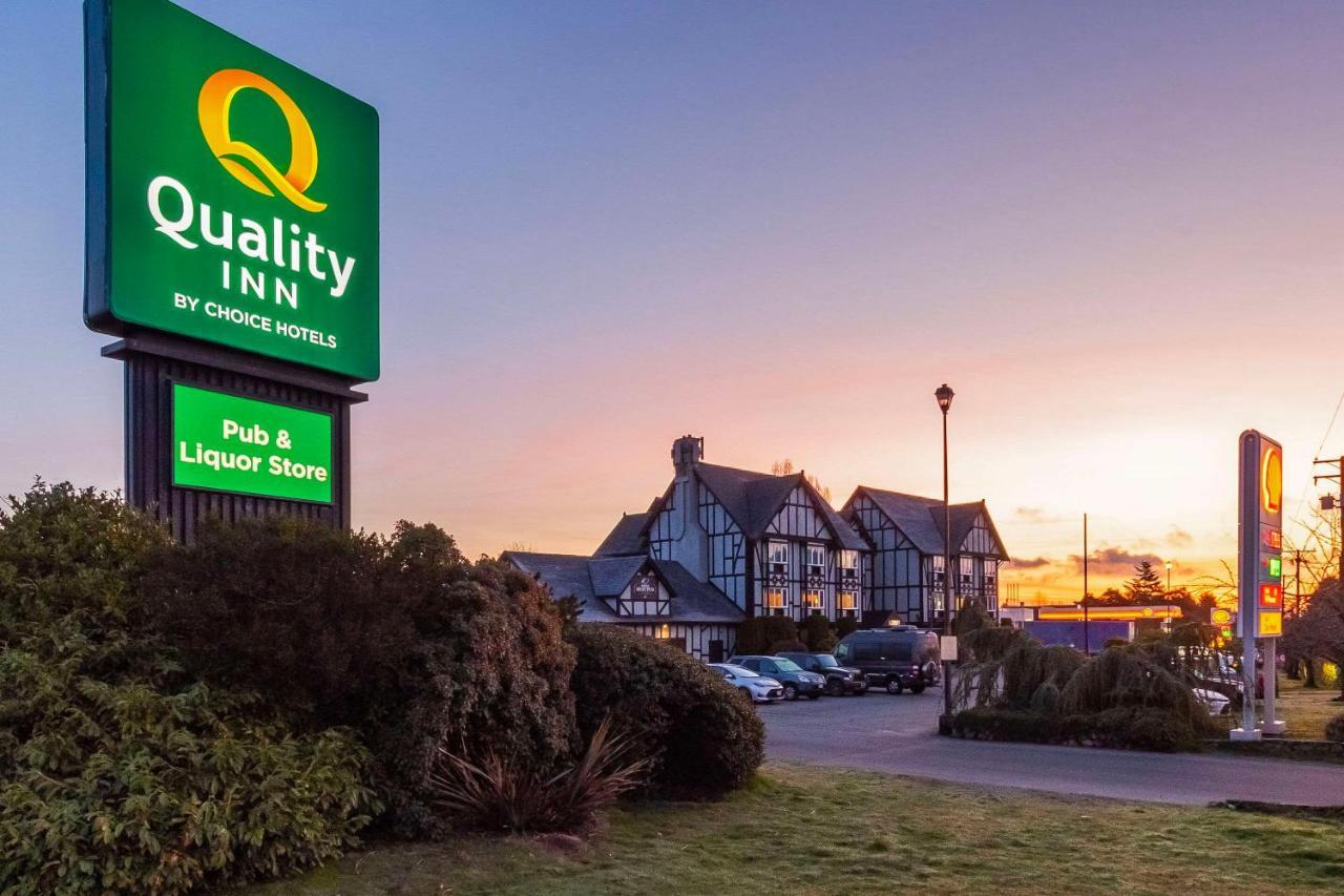 Quality Inn Waddling Dog Saanichton Exterior foto